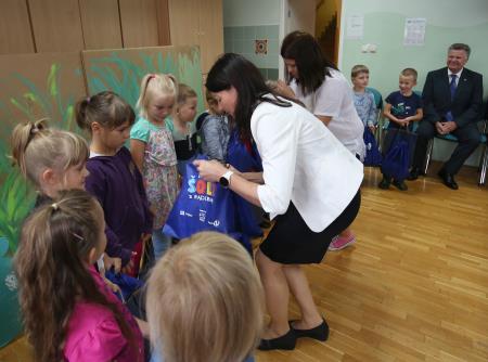 PRVOŠOLČKI UNEC 12 FOTO LJUBO VUKELIČ